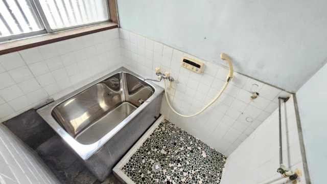 春日部市内牧　中古戸建の浴室|お風呂で日々の疲れを落としましょう