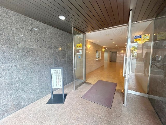 新大阪第一ダイヤモンドマンションのエントランス