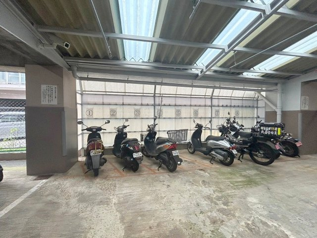 新大阪第一ダイヤモンドマンションの駐車場