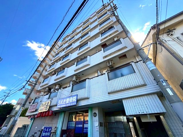 パウゼ河内長野駅前の外観