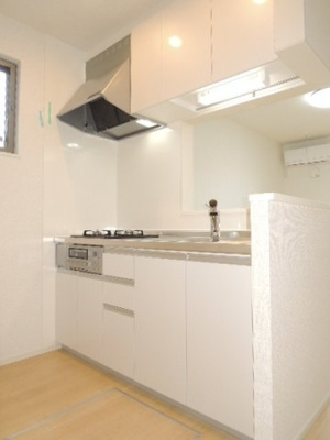 【キッチン】 | スペランツァ | コンパクトなキッチンで掃除もラクラク