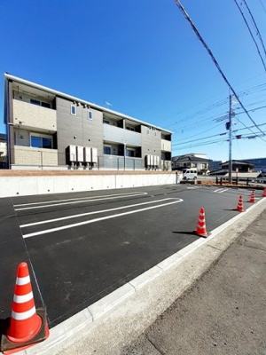 【駐車場】 | ソレイヤード | 駐車場完備です