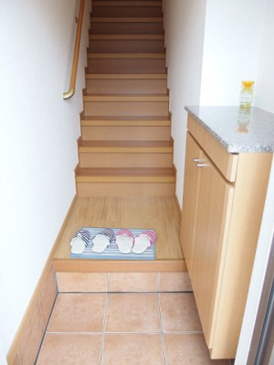 【玄関】 | プリームラ | 明るい玄関です