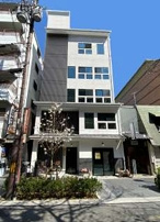 木屋町のはりビルの外観