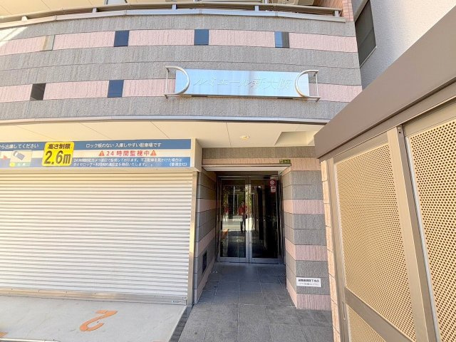 ルミエール新大阪のエントランス