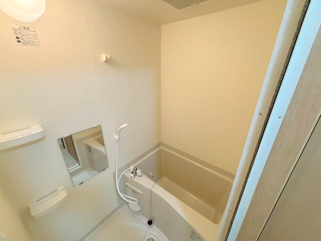 ルミエール新大阪の浴室