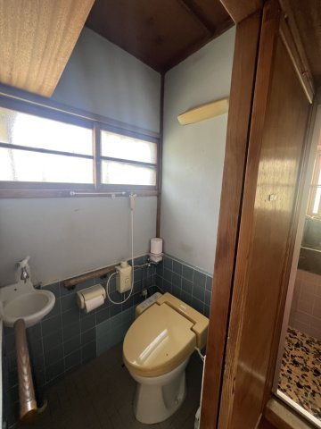 海南市重根・中古戸建・54692のトイレ