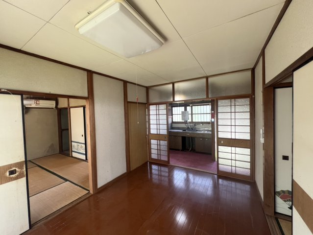 海南市重根・中古戸建・54692の居間・リビング