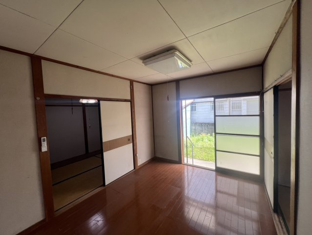 海南市重根・中古戸建・54692の居間・リビング