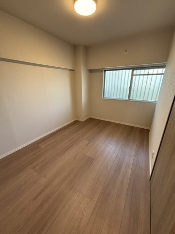 【洋室】市ドリームハイツ四号棟 