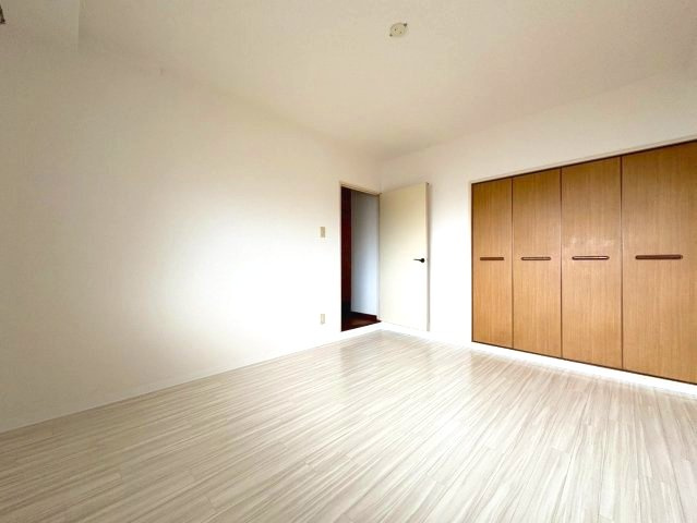 日吉マンションの洋室