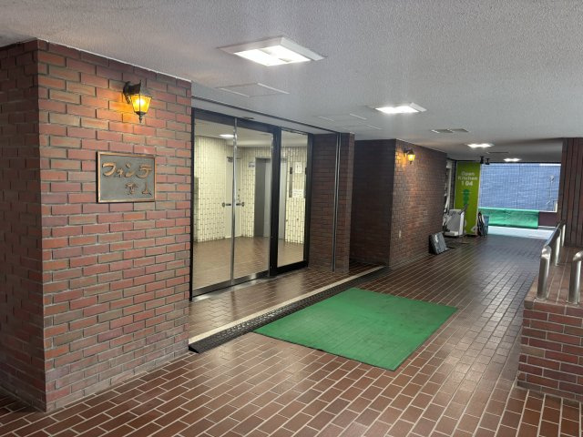 【エントランス】