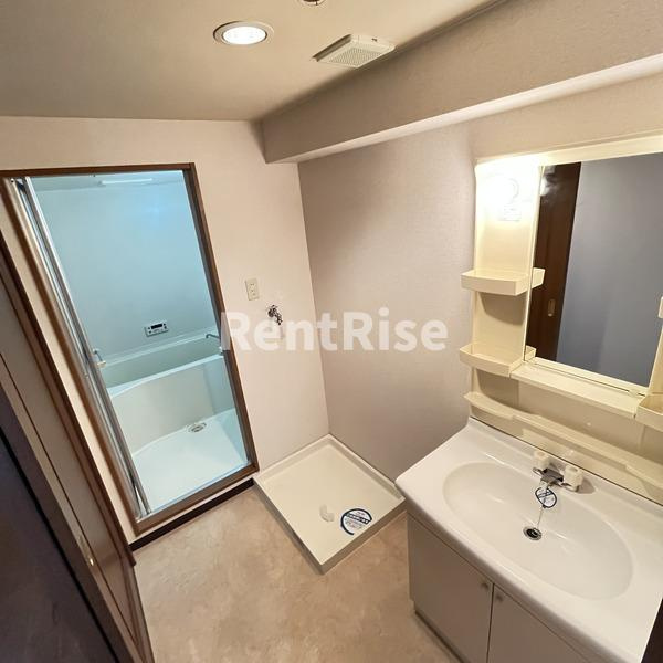 クレセール松岡２の洗面所