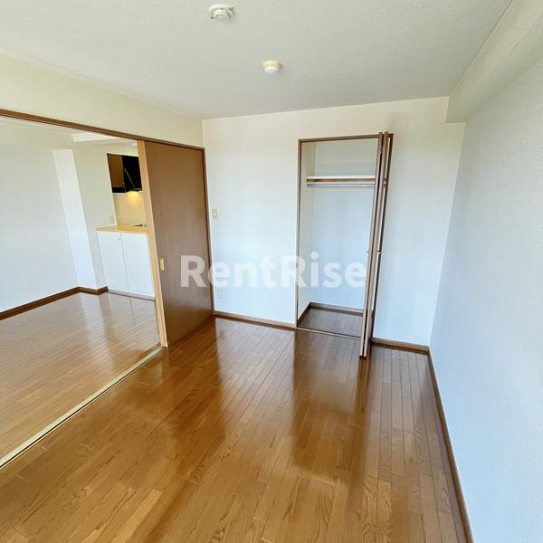 クレセール松岡２の寝室