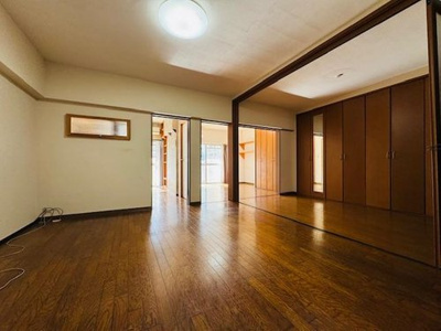 【居間・リビング】 | メガロコープ平野第1号棟