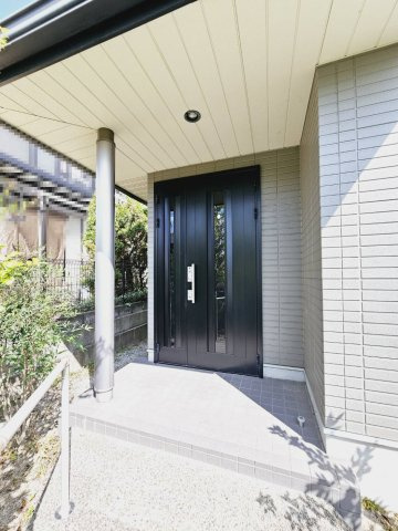 神戸市北区花山中尾台２丁目の中古一戸建の玄関|■玄関ポーチ