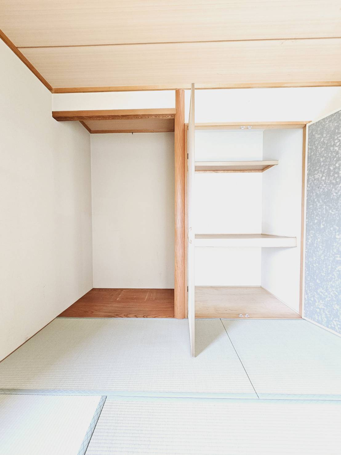 神戸市北区花山中尾台２丁目の中古一戸建の収納|■1階和室約8帖の押入＋床の間