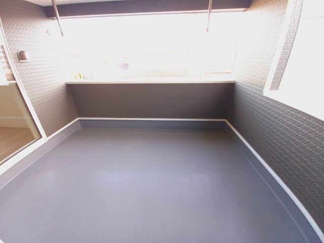 ～本日のご見学も可能です～　【新築建売住宅】　いわき市仁井田町　第2　5号棟のバルコニー|同施工　◆バルコニーの写真です◆　お布団など大きいものも、充分に干せる広さがございます。人気のベランピングも楽しめる広さ！自宅のアウトドア空間でゆったり過ごせます。

