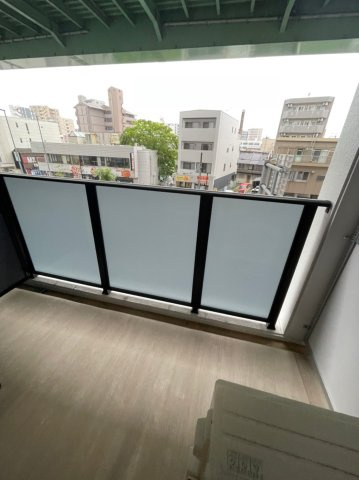 ディアレイシャス浅間町ステーションフロント　名古屋市賃貸　仲介手数料無料のバルコニー