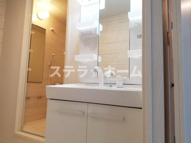 レックスタウン新高1号館の独立洗面台|独立洗面台です