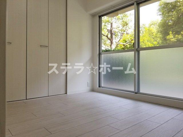 レックスタウン新高1号館の洋室|明るい洋室です