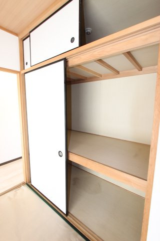 ハイツ岡村の収納