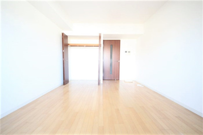 【居間・リビング】 | グランカーサ梅田北