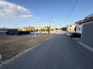 【前面道路含む現地写真】 | うるま市石川（全3区画）ラスト2区画 | ※南東側公道6m♪