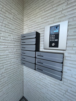 【エントランス】 | ※建築中の写真です。