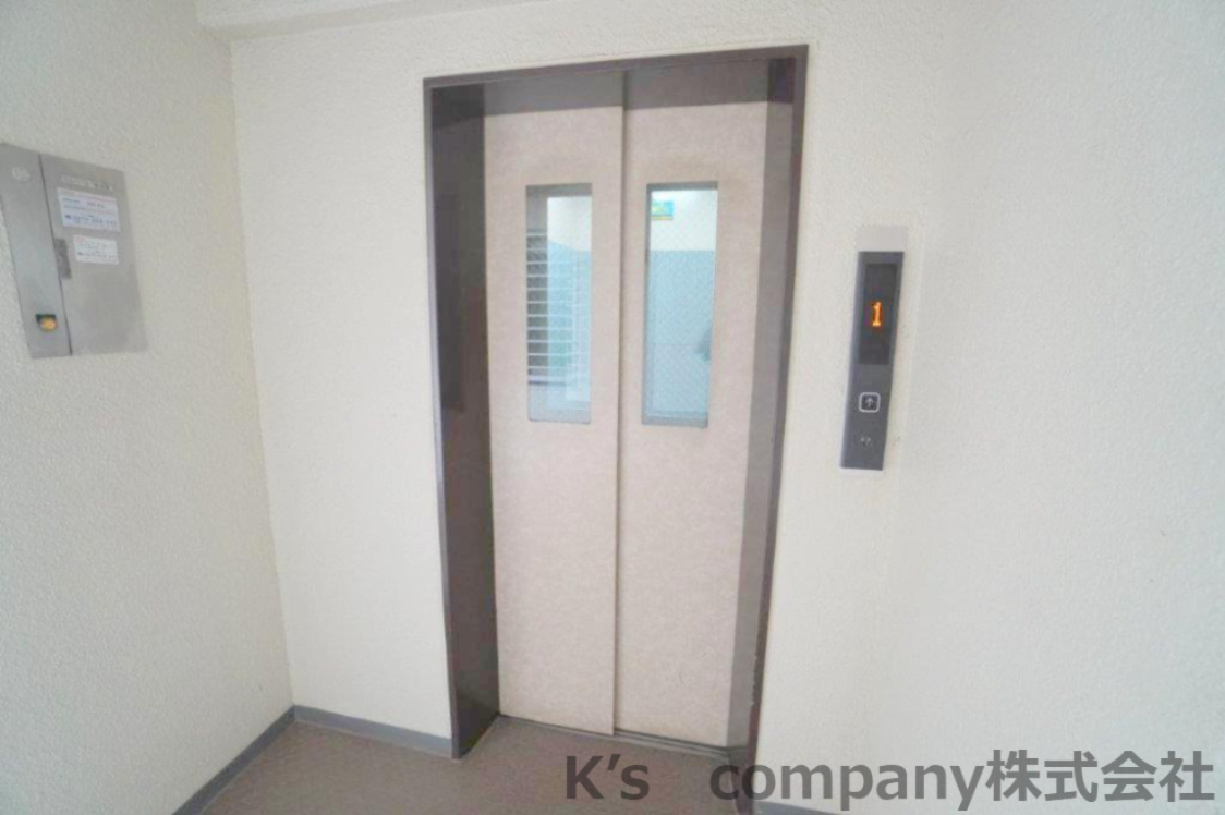 茅ヶ崎市東海岸南6丁目　茅ヶ崎ガーデンハウス16のその他共用部分|エレベーター☆