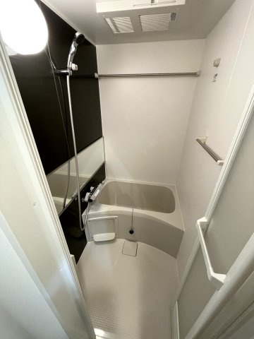 Laviere上中里の浴室