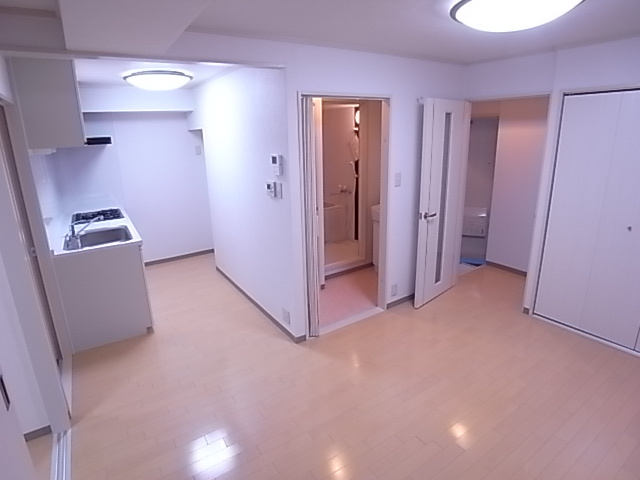 甲南本山コーポラスの居間・リビング