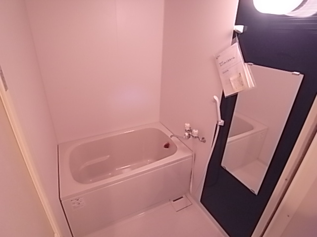 甲南本山コーポラスの浴室