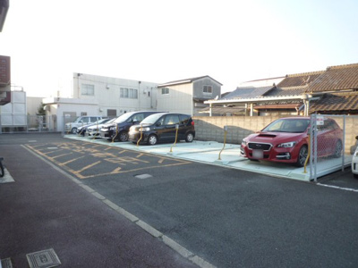 【駐車場】 | グランド日光ハイツ東向日