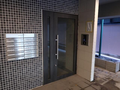 【エントランス】 | レジデンス緑