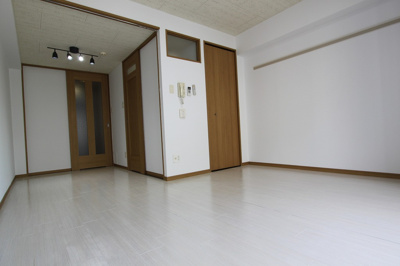 【居間・リビング】 | ロンディーヌⅡ榴岡