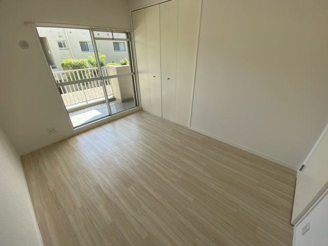 ヴィラ芦屋A棟の居間・リビング