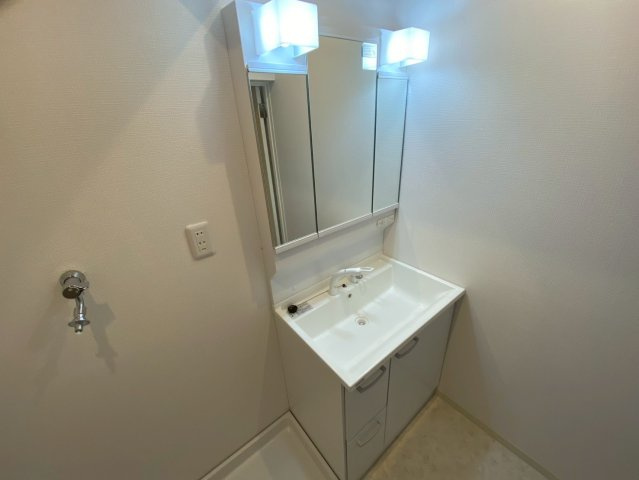 ヴィラ芦屋A棟の洗面所