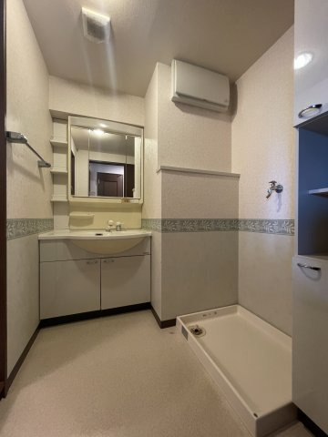 ネオハイツ清明町の独立洗面台