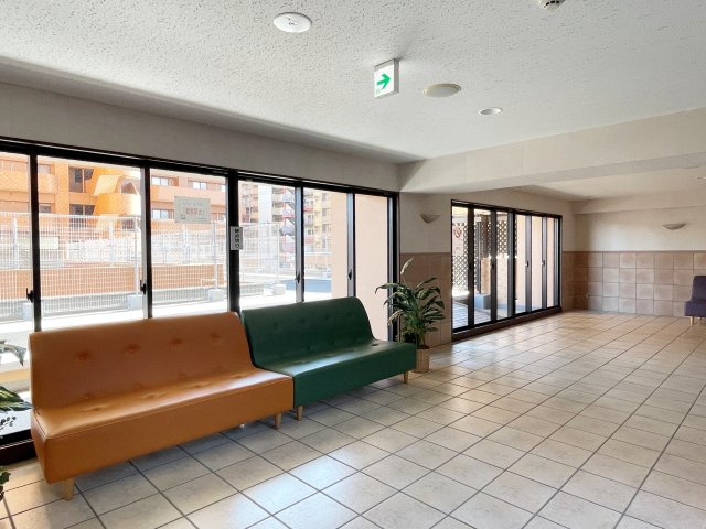 ネオハイツ清明町のロビー