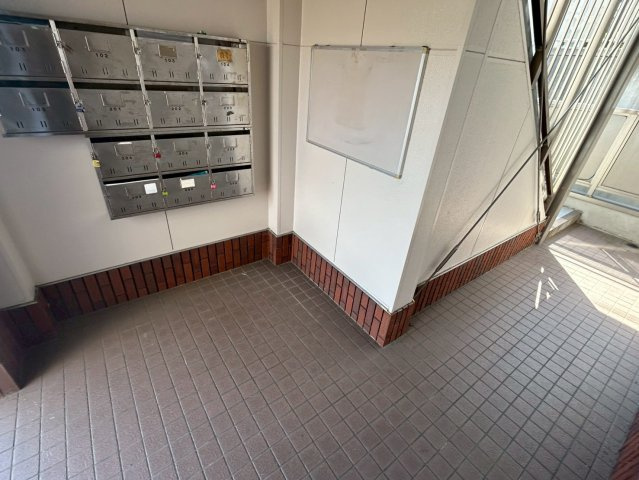 エートルウールーのエントランス