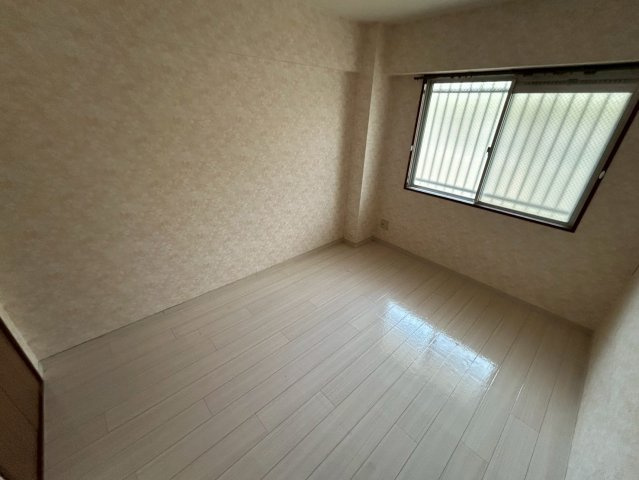 エートルウールーの洋室