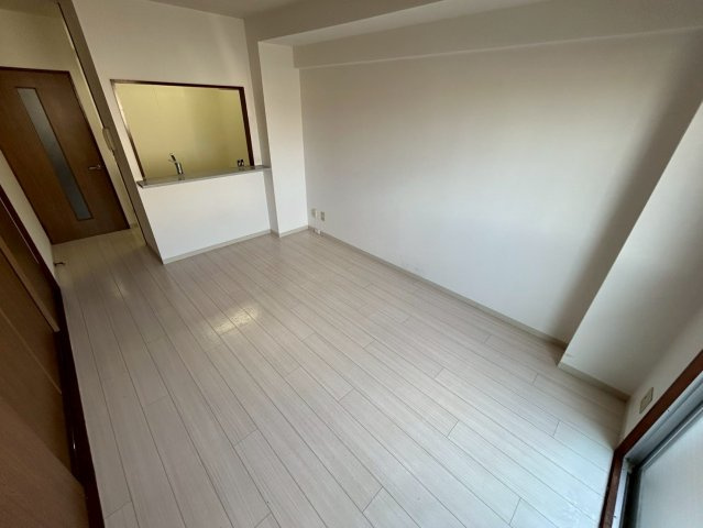 エートルウールーの居間・リビング