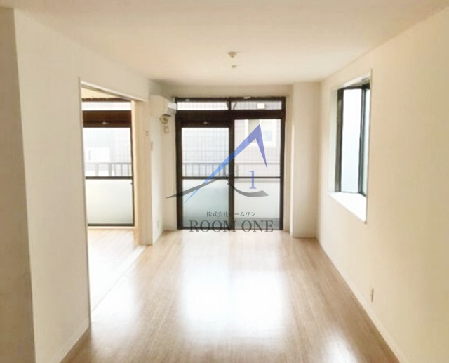 岸谷ハイツの居間・リビング|洋室のお部屋です。