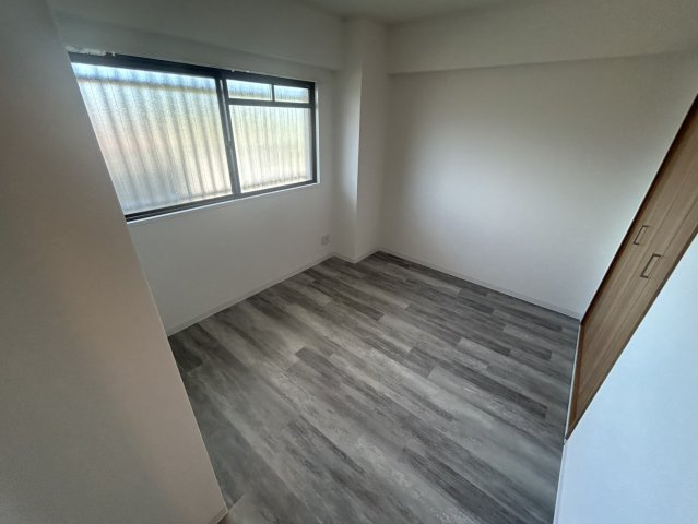 サンクレール本多聞の洋室