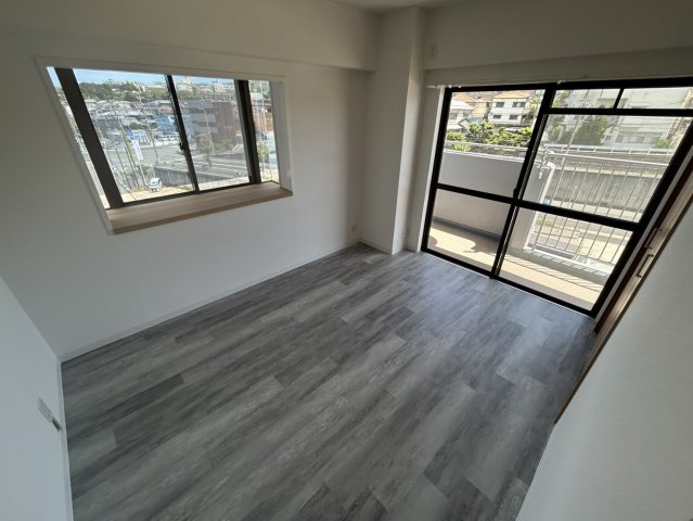 サンクレール本多聞の洋室