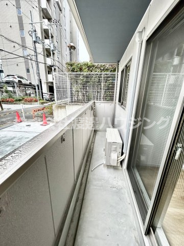 レジデンスデュオ江坂のバルコニー