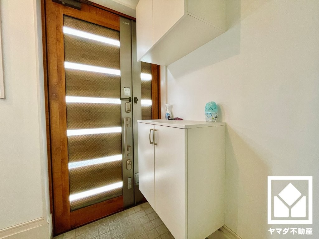 久御山町佐山北代の玄関