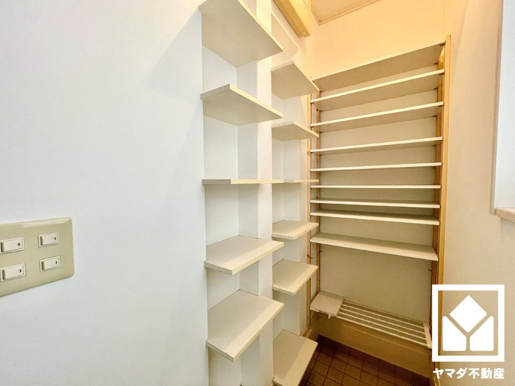 久御山町佐山北代の収納