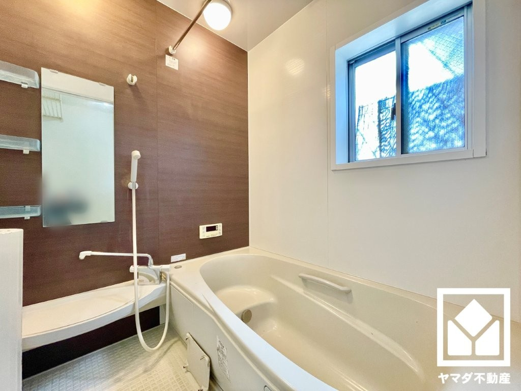 久御山町佐山北代の浴室